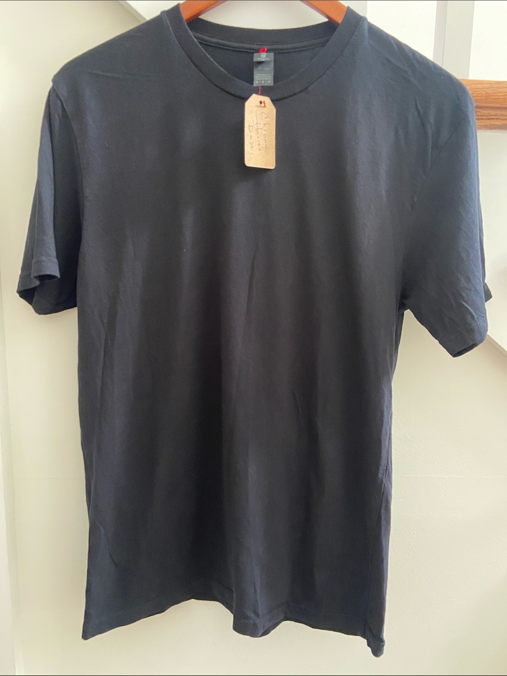 Classic Black Crew Neck T-Shirt - Unbranded